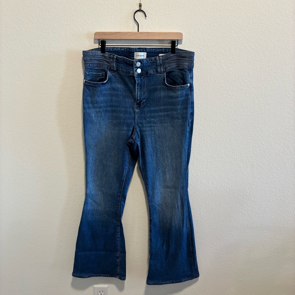 Frame Dark Wash Le Flare High Jeans